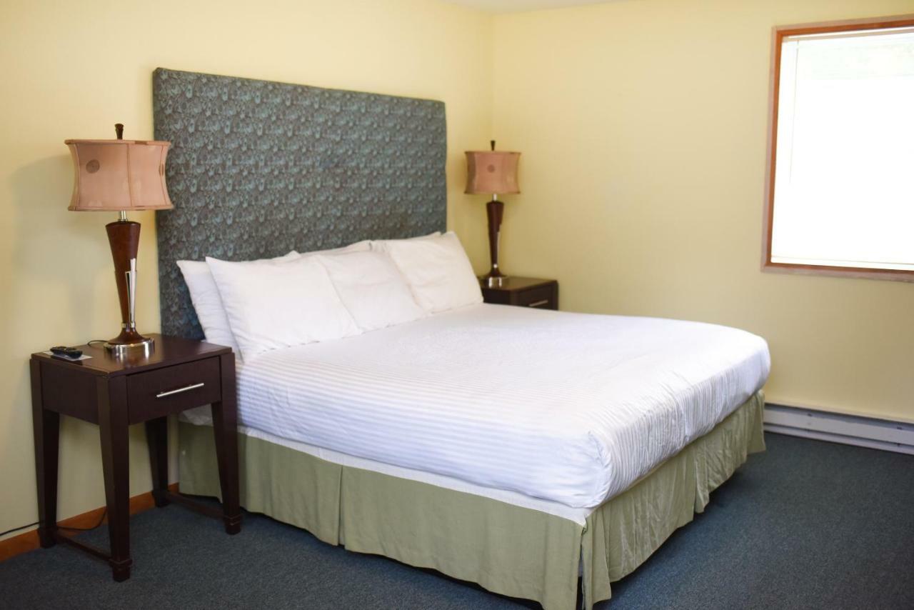 Chestnut Grove Family Resort Mount Pocono Exterior photo