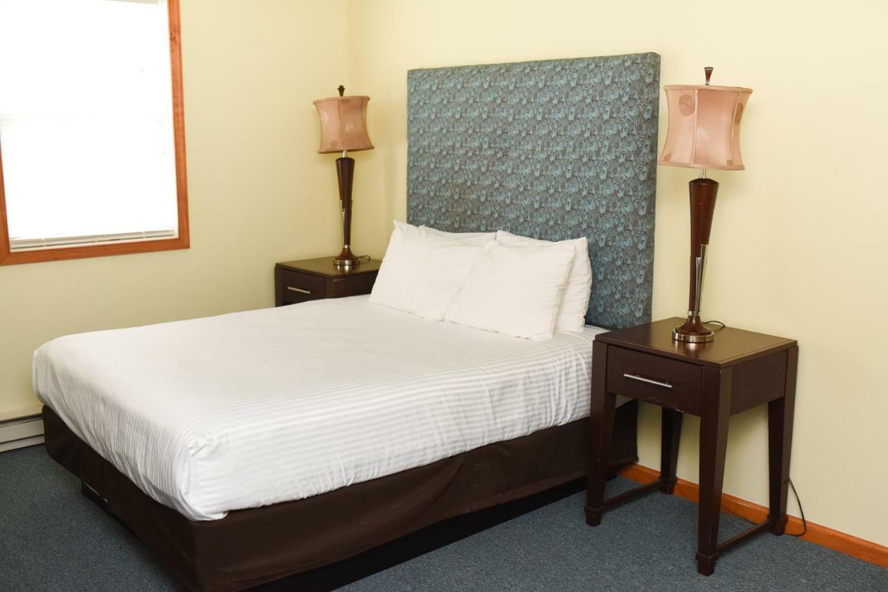 Chestnut Grove Family Resort Mount Pocono Exterior photo