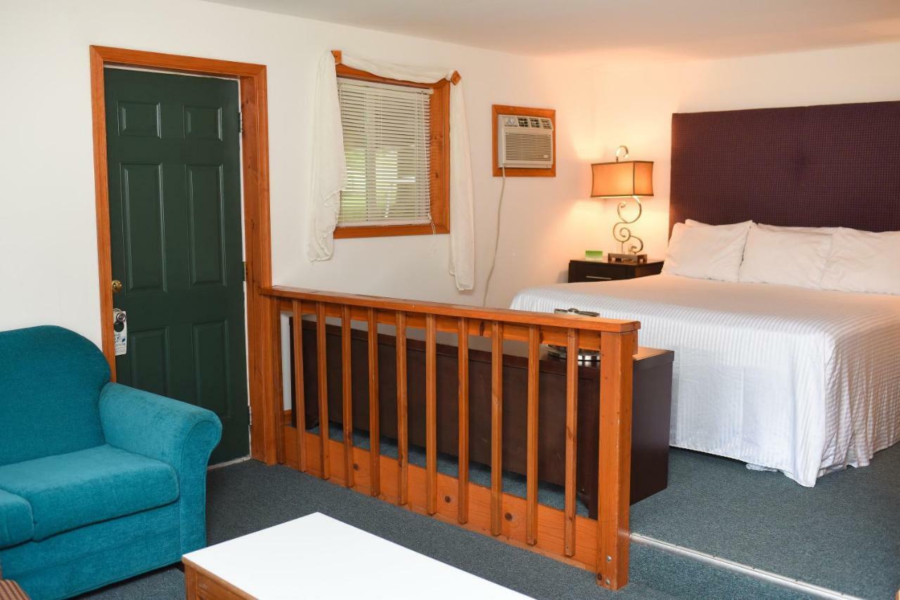 Chestnut Grove Family Resort Mount Pocono Exterior photo