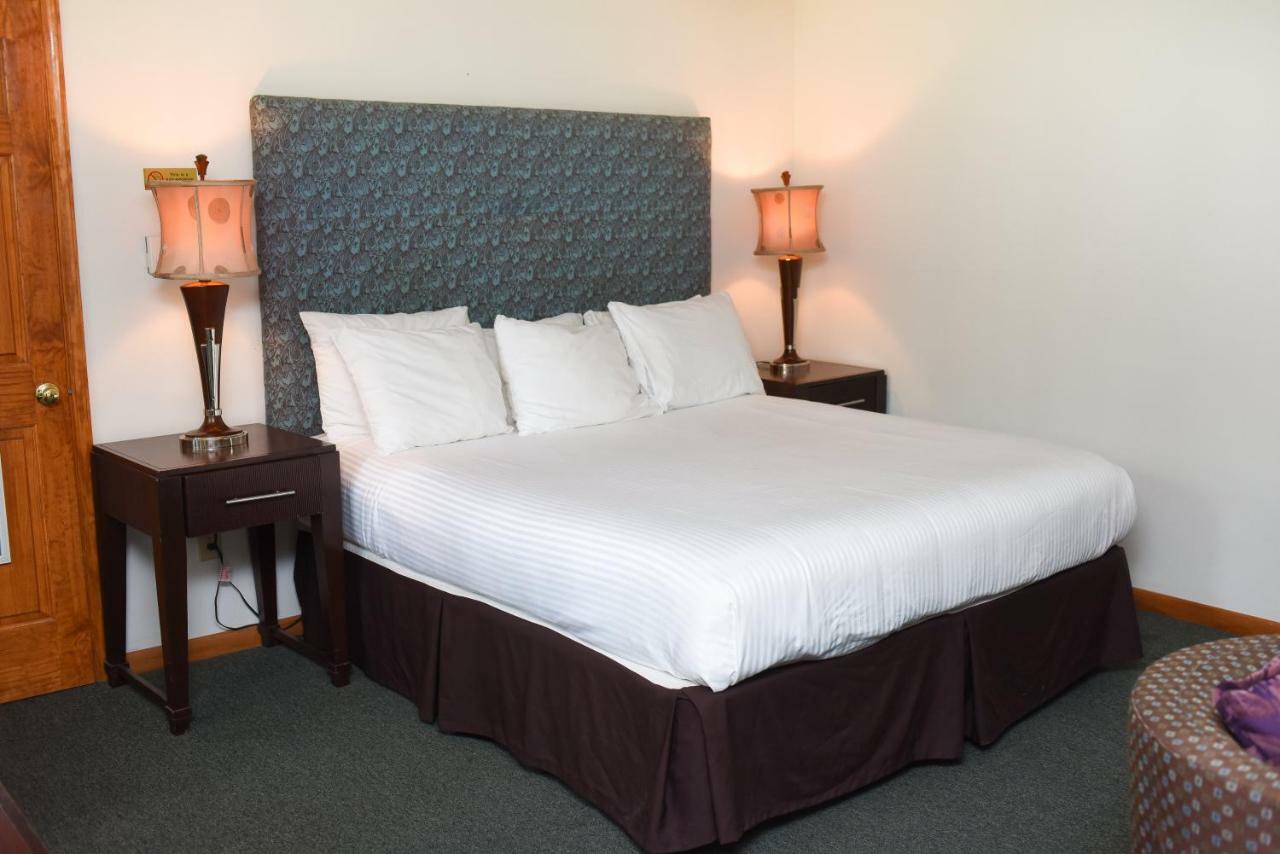 Chestnut Grove Family Resort Mount Pocono Exterior photo