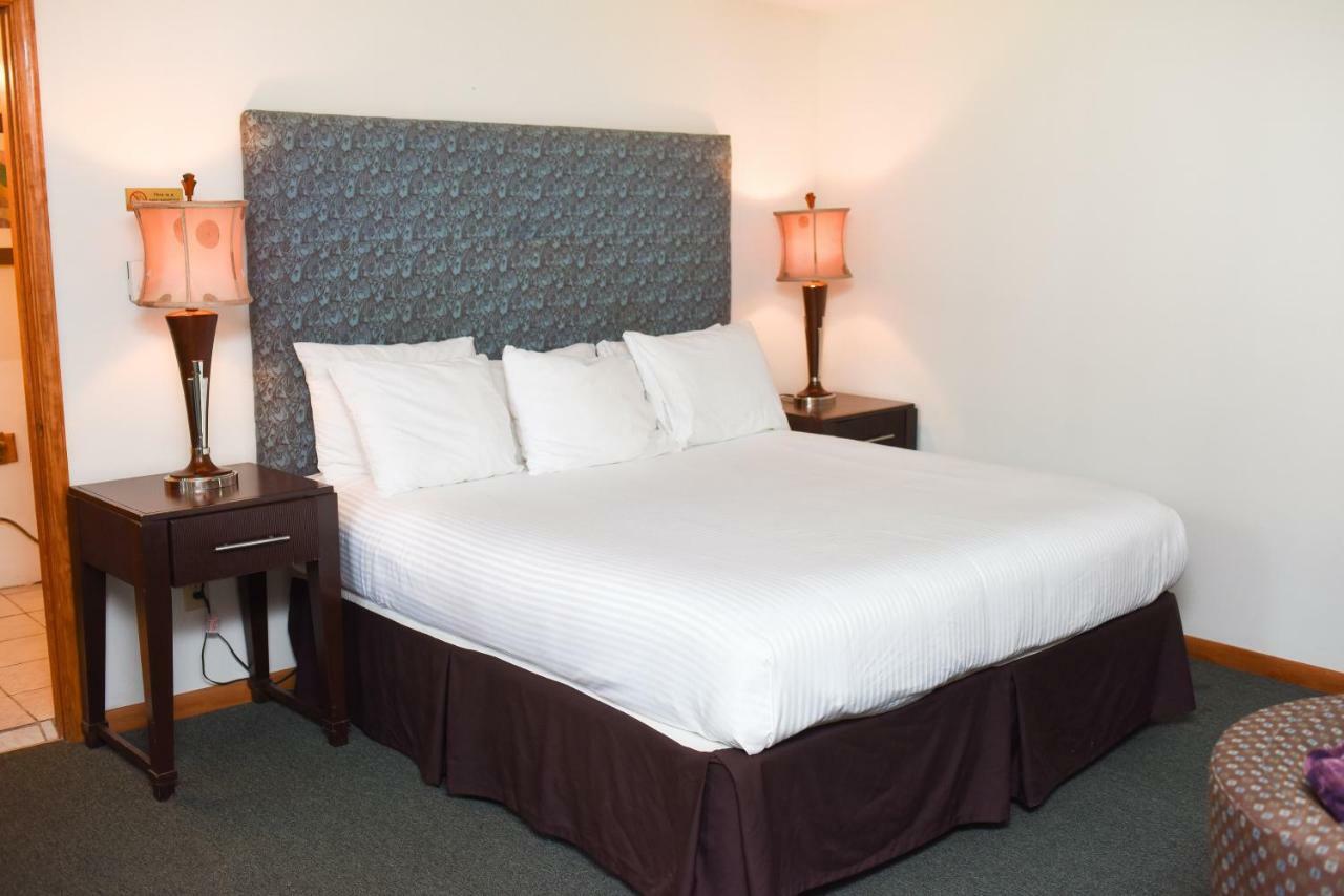 Chestnut Grove Family Resort Mount Pocono Exterior photo