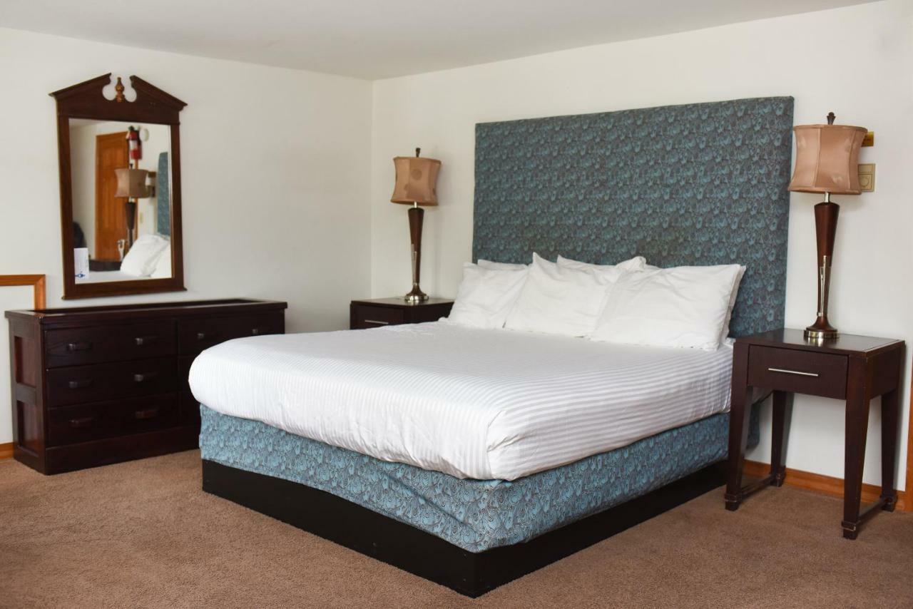Chestnut Grove Family Resort Mount Pocono Exterior photo