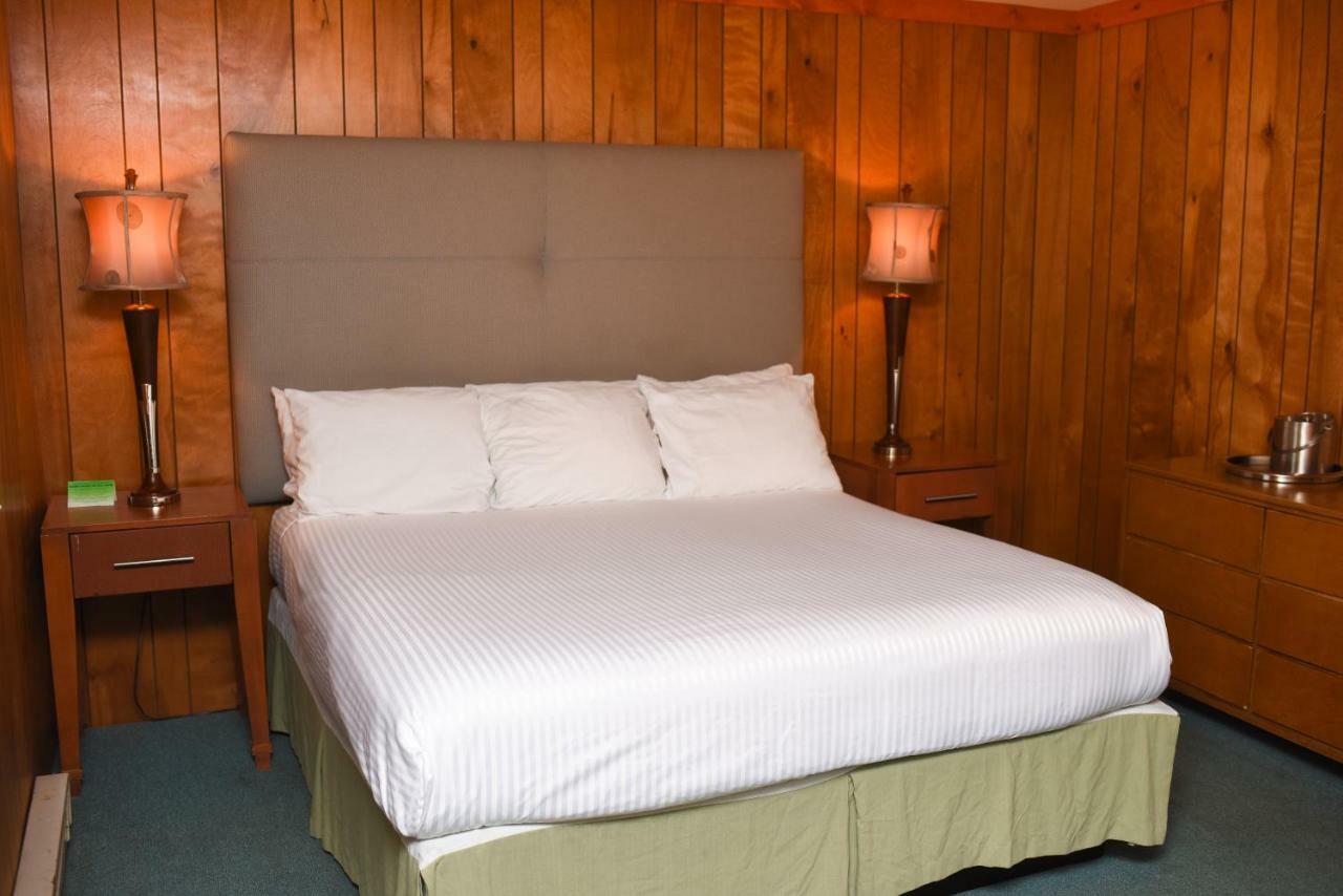 Chestnut Grove Family Resort Mount Pocono Exterior photo