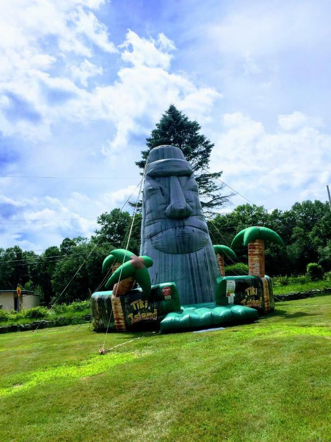 Chestnut Grove Family Resort Mount Pocono Exterior photo
